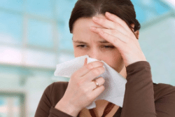 Боль головы, заложенность носа и боль внизу живота в период простуды